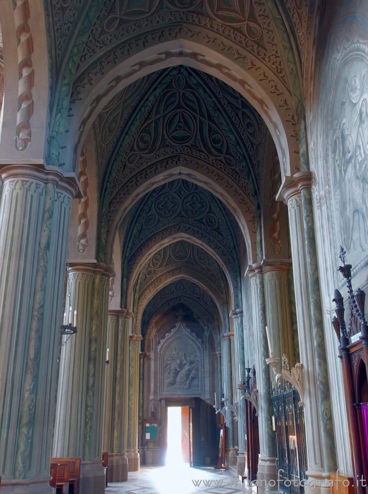 Biella (Italy) - Left lateral nave of the Cathedral of Santo Stefano